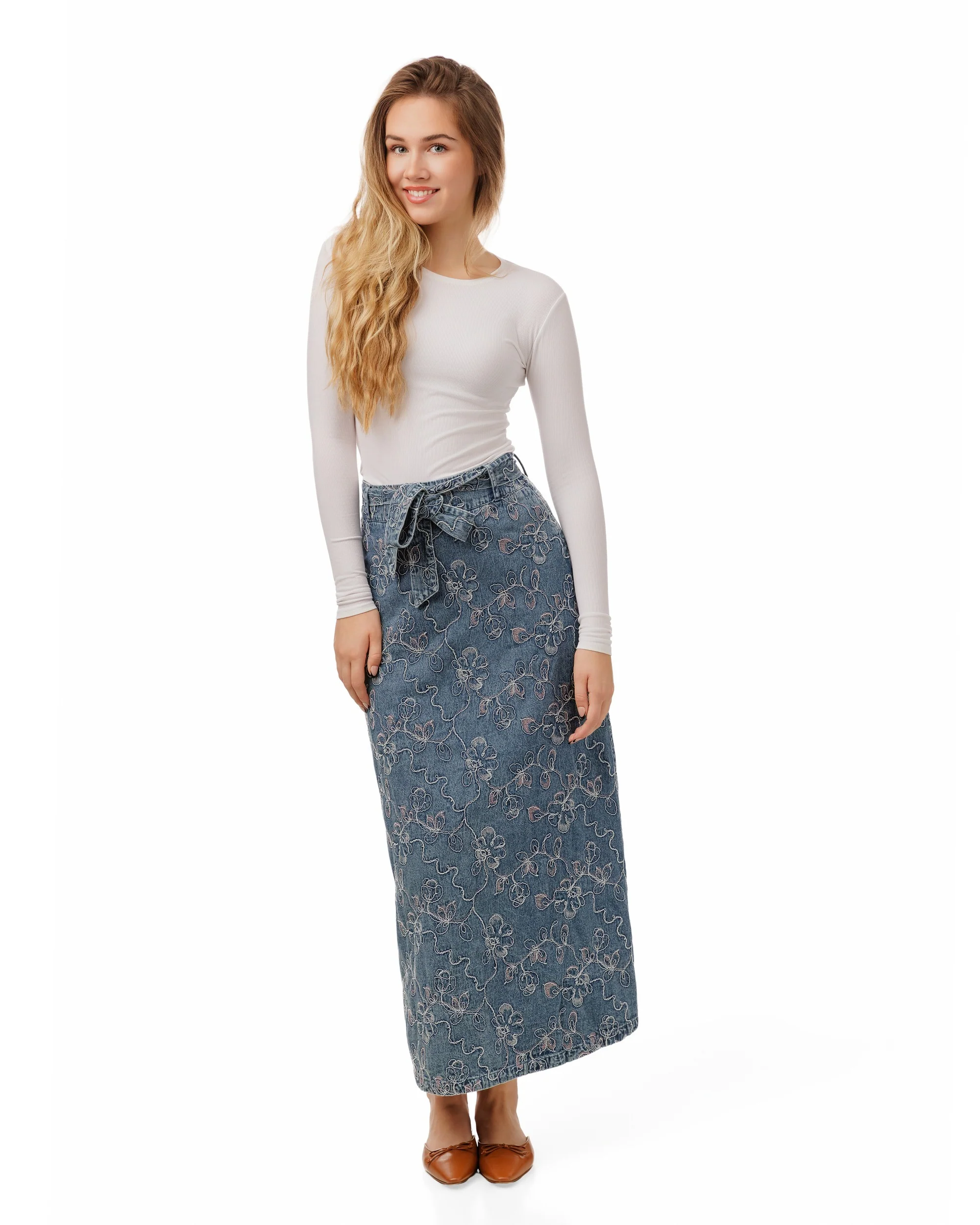 Abstract Embroidery Tie Waist Denim Skirt - Image 3
