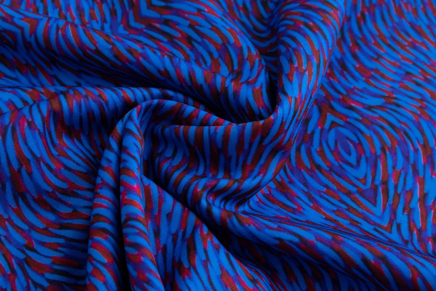 Blue And Red Printed Slip Skirt - Image 6